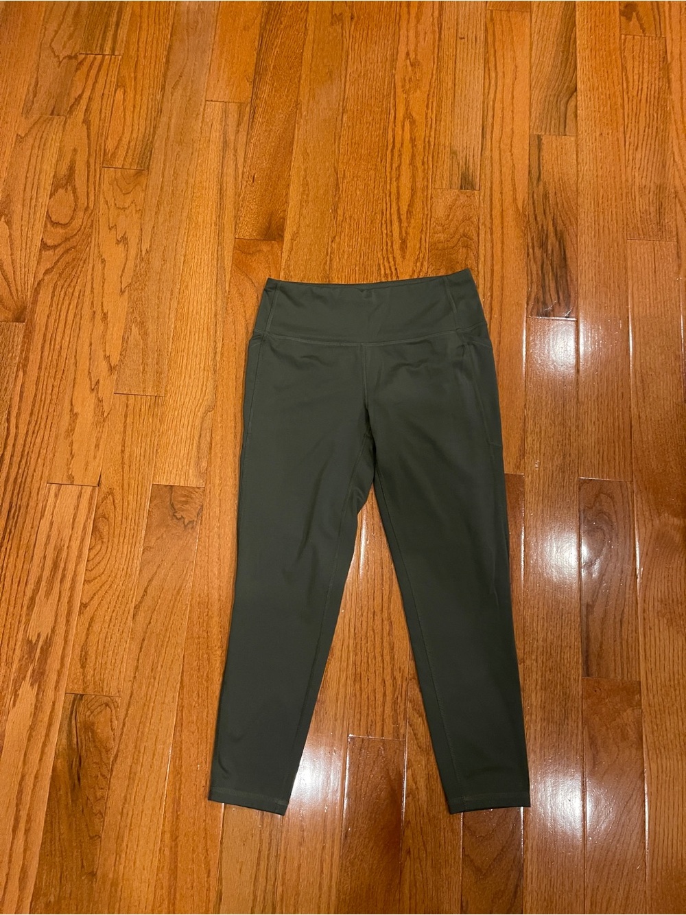 DSG Dicks Sporting Goods Women's Olive Green Cropped Athletic Leggings Medium